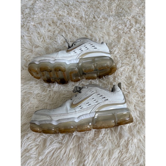 Nike Air VaporMax 2019 Women's Running Shoes White Gold CK9670-100 Size US 8 - Picture 5 of 8